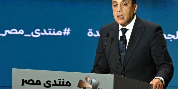 مدبولي: المواطن المصري “بطل الحكاية” وتحمل أعباء الإصلاح الاقتصادي لسنوات .. وإضافة اللغة العربية والتاريخ للمجموع لحماية الهوية الوطنية