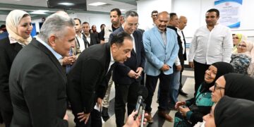 الدكتور مصطفى مدبولى رئيس مجلس الوزراء خلال الجولة