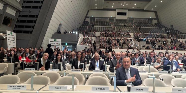 الدكتور عبد العزيز قنصوة وزير التعليم العالي والبحث العلمي وجانب من المشاركة