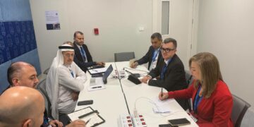 الدكتور أحمد رستم وزير التخطيط وجانب من اللقاء