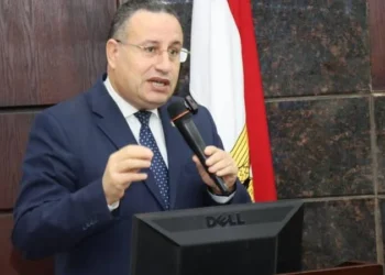 الدكتور عبد العزيز قنصوة وزير التعليم العالى
