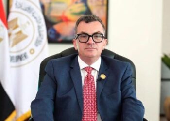 الدكتور أحمد رستم وزير التخطيط