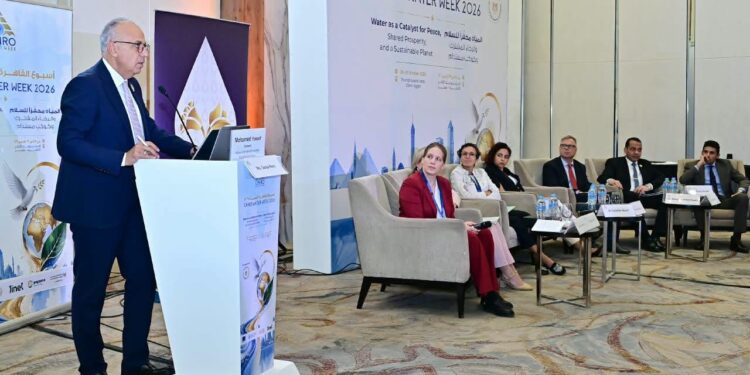 الدكتور أحمد سويلم وزير الموارد المائية والرى وجانب من المشاركة