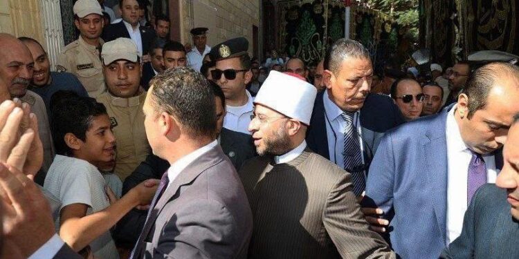 الدكتور أسامة الأزهرى وزير الأوقاف وجانب من افتتاح المسجد