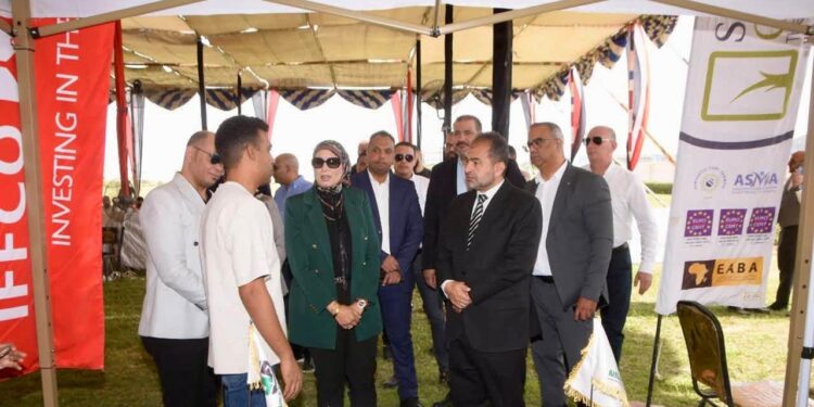 جهود متواصلة بأجهزة المدن الجديدة بالتواصل مع المواطنين والارتقاء بمستوى الخدمات .. صور