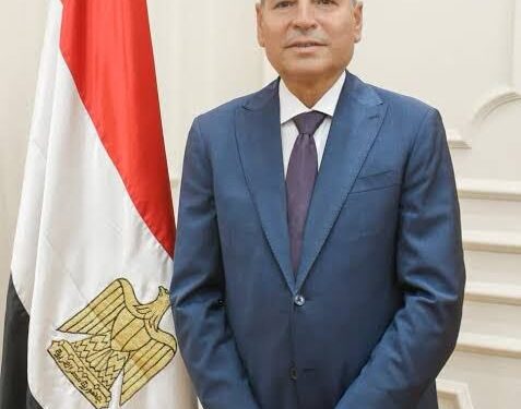 محافظ القاهرة يهنئي فخامة الرئيس السيسي بمناسبة ذكرى إنتصار أكتوبر المجيد