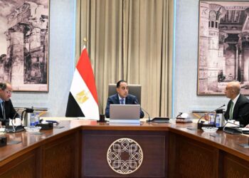 رئيس الوزراء : تعليمات بتحويل 250 مدرسة للتكنولوجيا التطبيقية بالشراكة مع القطاع الخاص