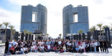 وزيرة الإسكان تتابع مستجدات العمل والمشروعات بالعلمين الجديدة .. أحد النماذج المهمة للتنمية العمرانية المتكاملة