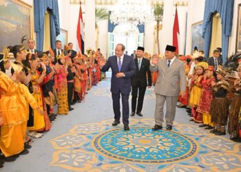 بيان مشترك بشأن زيارة الرئيس السيسي لإندونيسيا .. تعزيز الشراكة الاستراتيجية وتوسيع التعاون الاقتصادي والاستثماري ووقف التصعيد ورفض تهجير الفلسطينيين وإقامة دولة مستقلة