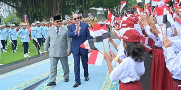 بيان مشترك بشأن زيارة الرئيس السيسي لإندونيسيا .. تعزيز الشراكة الاستراتيجية وتوسيع التعاون الاقتصادي والاستثماري ووقف التصعيد ورفض تهجير الفلسطينيين وإقامة دولة مستقلة