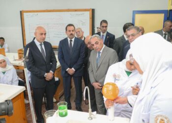 وزير التعليم يتفقد مدرسة “مستقبل مصر” الإيطالية بالإسماعيلية .. تعليم فني بشراكة إيطالية لتأهيل كوادر سوق العمل.. صور