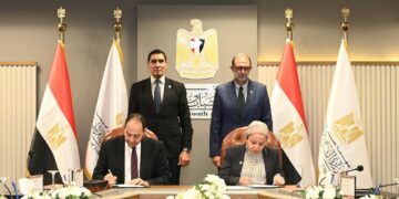 وزير الشباب والرياضة يوقع بروتوكولًا لتعزيز الرقابة على المكملات الغذائية بالمنشآت الرياضية .. صور