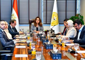 وزيرة البيئة تبحث مع أستراليا الاستعدادات لمؤتمر المناخ COP31 .. ومصر تؤكد أولوية التكيف والتمويل المناخي والانتقال العادل