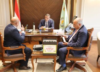 وزير الزراعة يطلق تشغيل معصرة الزيتون بالنثيلة لدعم مزارعي سيناء .. ويشيد بجهود مركز بحوث الصحراء .. صور
