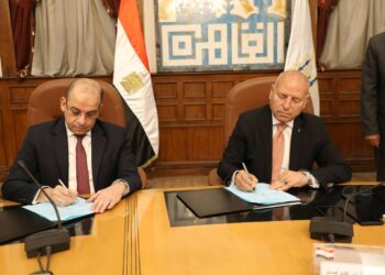 بروتوكول تعاون بين محافظة القاهرة وشركة المعادي للتنمية والتعمير لتقنين أوضاع واضعي اليد بعزبة خير الله وإسطبل عنتر