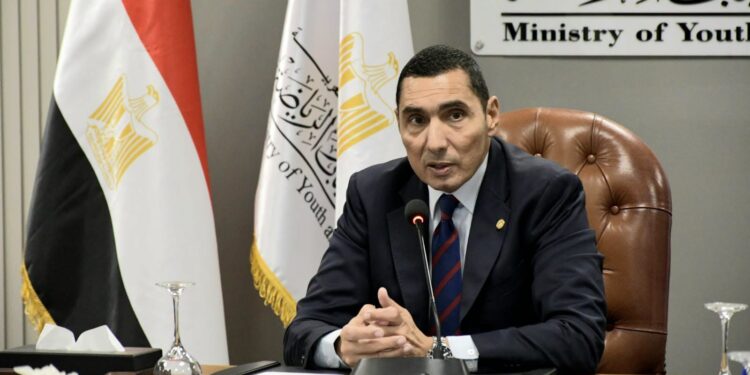 بالفيديو : وزير الشباب والرياضة يطلق خطوة جديدة لتمكين الشباب تكنولوجيًا .. توقيع بروتوكول لإنشاء 27 مركزًا للتدريب التكنولوجي بمراكز الشباب