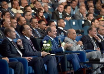 الرئيس السيسي: احتياطي مصر من السلع الاستراتيجية يكفي 6 أشهر .. ومستعدون لاستصلاح 10 ملايين فدان حال توافر المياه