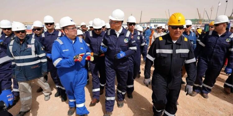 البترول: تشغيل المرحلة الثانية من مشروع مليحة بالصحراء الغربية لإضافة إنتاج جديد من الغاز