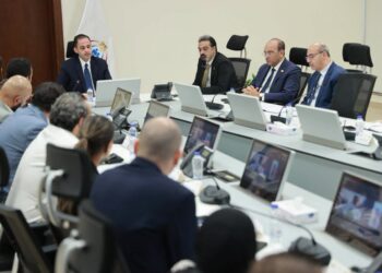 الصحة تبحث مع “اتصالات مصر” تعزيز التحول الرقمي وتطوير خدمات التأمين الصحي