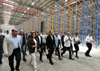 بالفيديو والصور  : رئيس الوزراء يفتتح مستودع السويس الاستراتيجي للسلع الغذائية بسعة 75 ألف بالت تخزين
