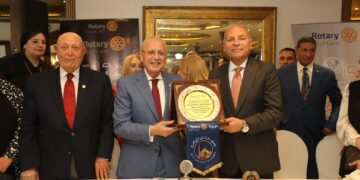 محافظ القاهرة يستعرض خطة تطوير العاصمة أمام «روتاري القاهرة» ويدعو للمشاركة في مبادرة «تخضير القاهرة»