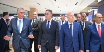 وزير التموين ومحافظ القاهرة يفتتحان «المرشدي مارتس» بالتجمع الخامس على مساحة 30 ألف متر مربع