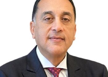 رئيس الوزراء يُهنئ فخامة الرئيس بمناسبة ذكرى نصر أكتوبر المجيد