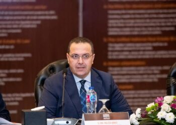 تخصيص 20 محلاً تجارياً ووحدة إدارية بمزاد علني بمدينتي العاشر من رمضان والمنيا الجديدة