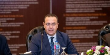 تخصيص 20 محلاً تجارياً ووحدة إدارية بمزاد علني بمدينتي العاشر من رمضان والمنيا الجديدة