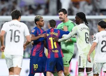 كلاسيكو الأرض يشعل الليجا .. برشلونة وريال مدريد في صدام ناري على صدارة الدوري الإسباني اليوم