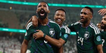 السعودية تتوج بكأس خليجي 27 بعد الفوز على الإمارات بثنائية وتنهي عقدة استمرت 17 عاماً 