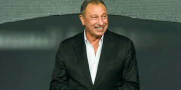 الكابتن محمود الخطيب رئيس النادى الأهلى