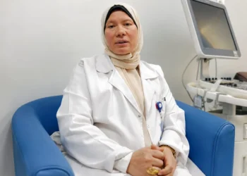 هرولت لإنقاذ مريض فسقطت وأصيبت بكسور.. طبيبة بالشرقية تجسد التفاني والإنسانية