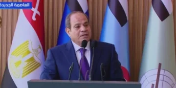 الرئيس السيسى يستعرض دور المشير طنطاوى فى توفير أموال لدعم الدولة المصرية