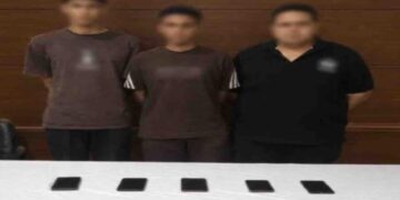 حبس مدير فرع اتصالات وطالبين 4 أيام لاتهامهم بتسريب بيانات العملاء في البحيرة