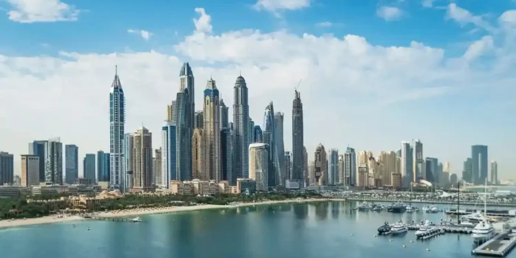 مجلس الوزراء الإماراتي يعتمد 292.5 مليار درهم للإنفاق الاتحادي خلال 3 أعوام | إنفوجراف